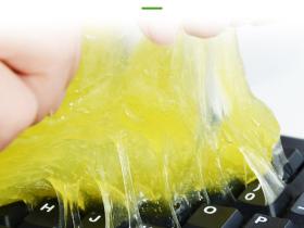 机械键盘清洁：清洁软泥慎用，掉进去就不好玩了