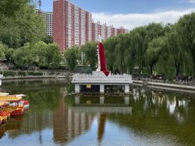 本溪湖：世界最小的湖，可惜赶上枯水期没看到水