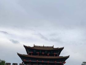 大理古城附近偶遇段公子：我第一想到的竟然是段正淳